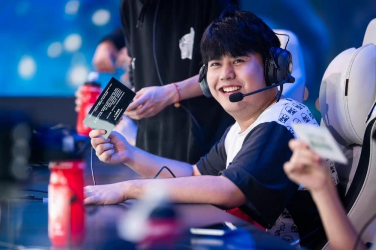 以及他对皇 以及他对皇