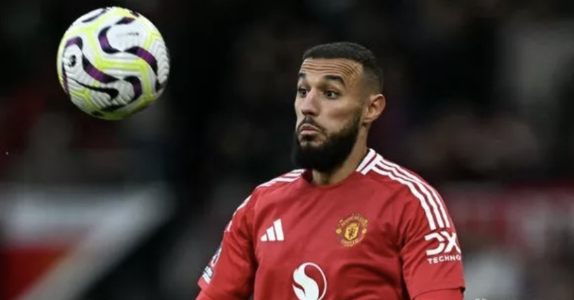 足球场上展 足球场上展