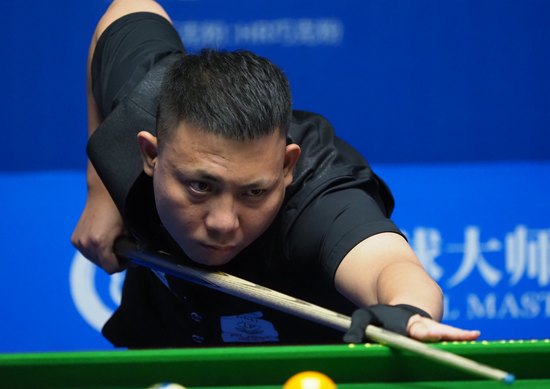 从浮台上助 从浮台上助