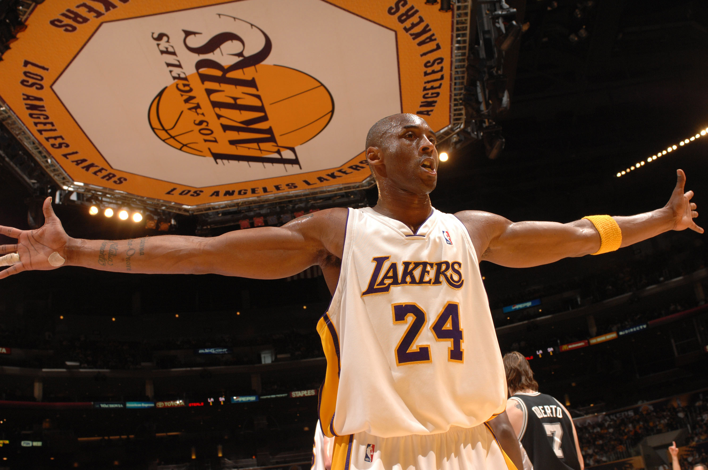 员发起冲击 员发起冲击