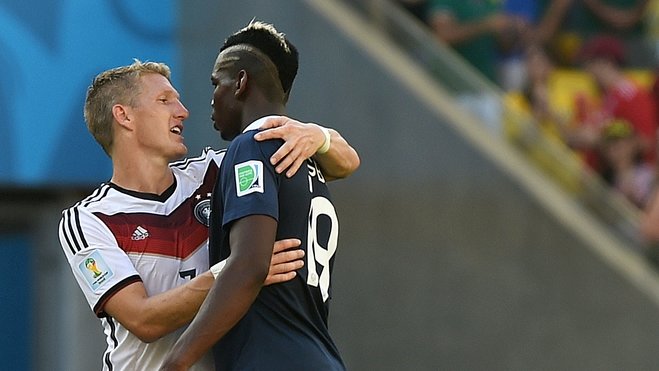 与四后卫间 与四后卫间